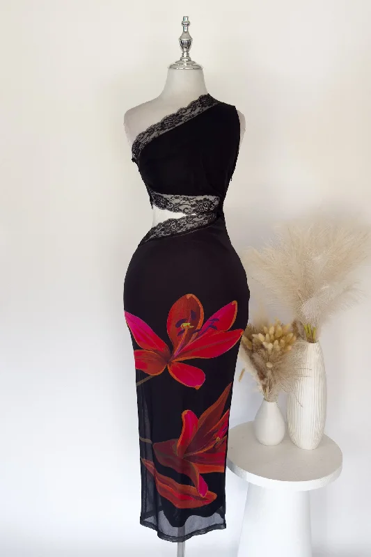 Nakita Floral Maxi Dress - Black