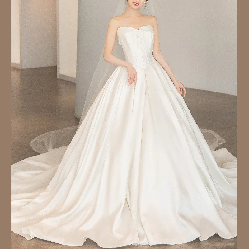 Elegant Satin A-line Bridal Wedding Dress with Ruched Skirt