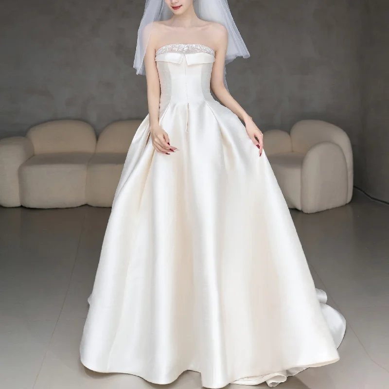 Straight Neckline Plain Satin Wedding Dresses & Bridal Gowns