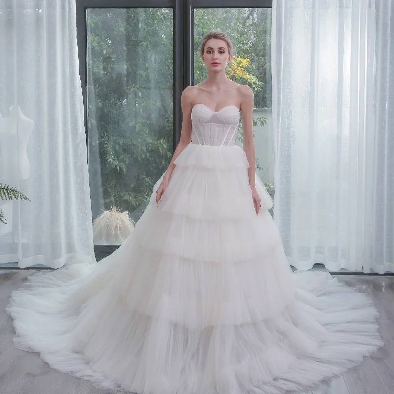 Strapless Sweetheart Ball Gown Layered Tulle Skirt Wedding Dress