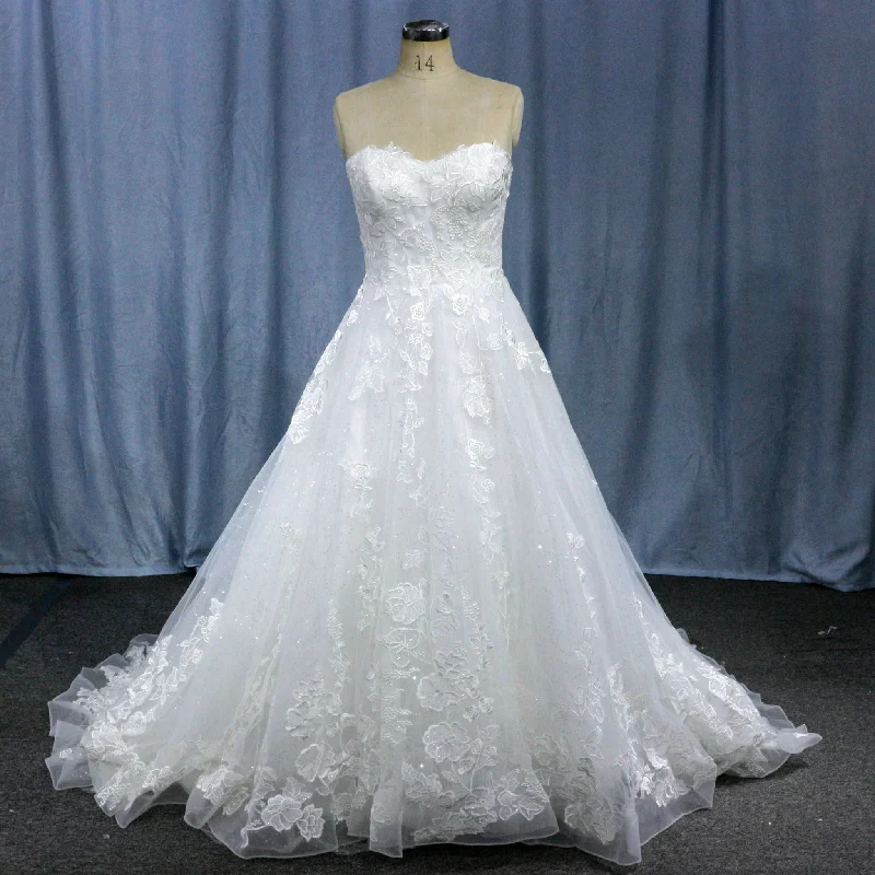 Vintage A-Line Strapless Sweetheart Neck Wedding Dress